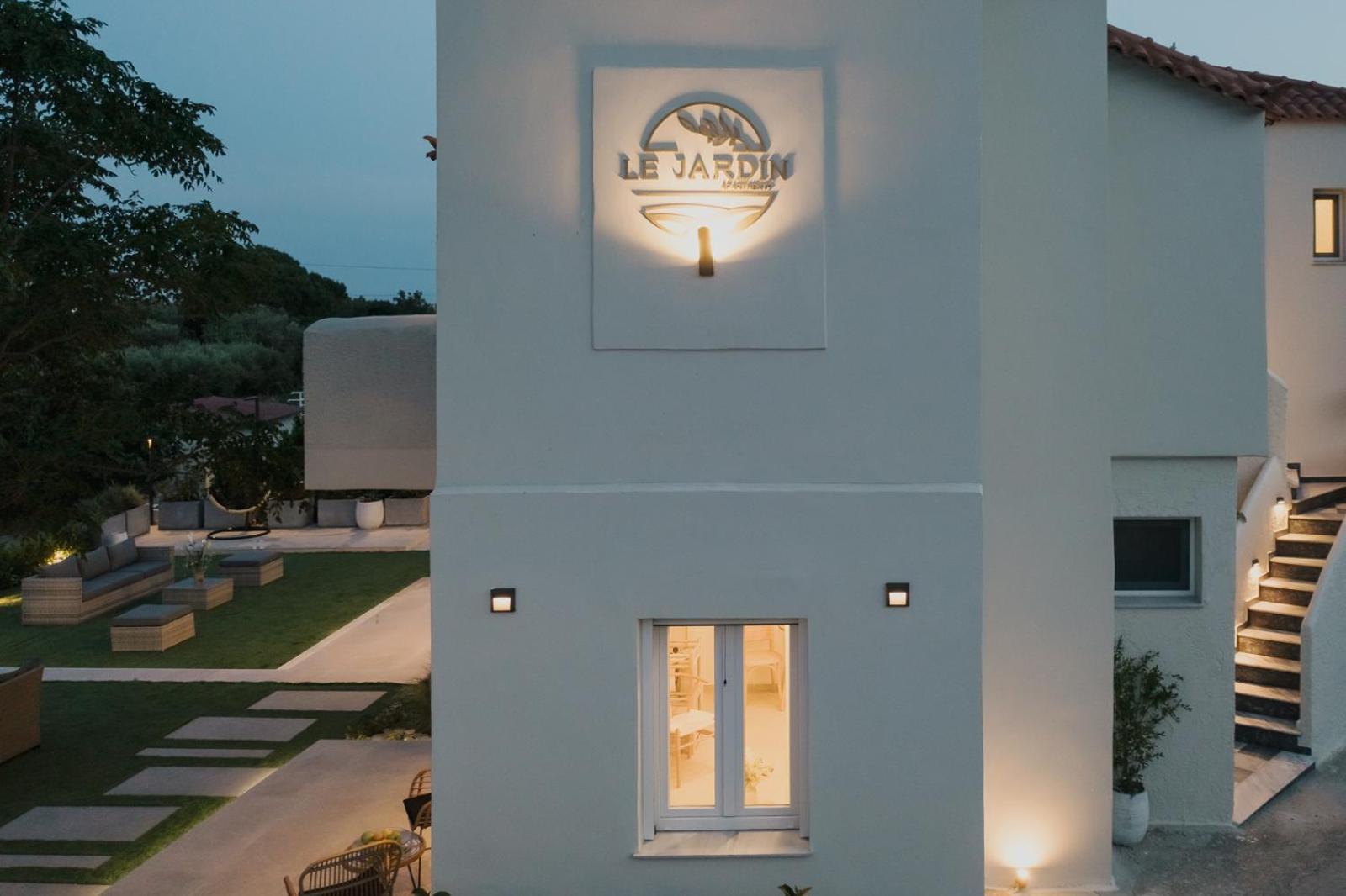 Le Jardin Apartments Kampos Marathokampou ภายนอก รูปภาพ