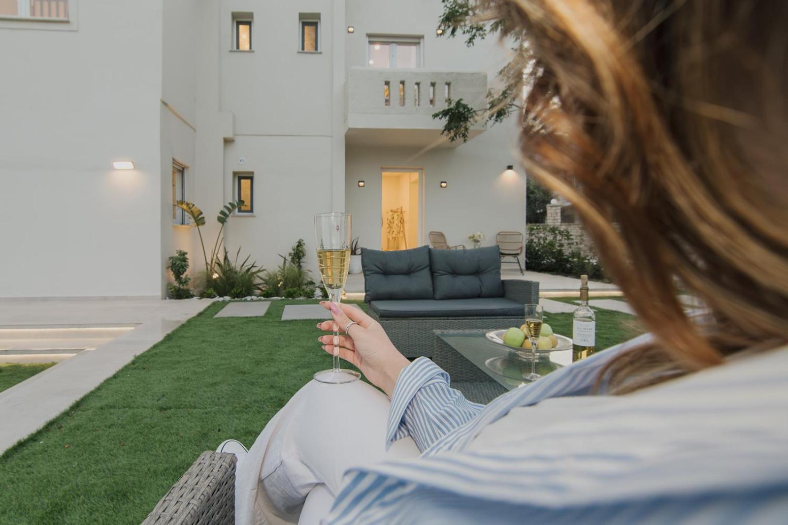 Le Jardin Apartments Kampos Marathokampou ภายนอก รูปภาพ